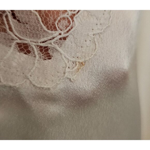VTG NWT Barbizon White Satin Robe W/Lace Trim & Embroidered Detail READ Sz 1X - Picture 7 of 11